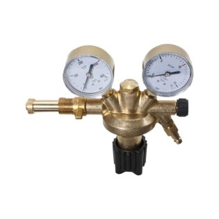 Regulator tlaka zraka na koji se spajaju boce dišnog aparata s tlakom punjenja od 200 ili 300 bara.
