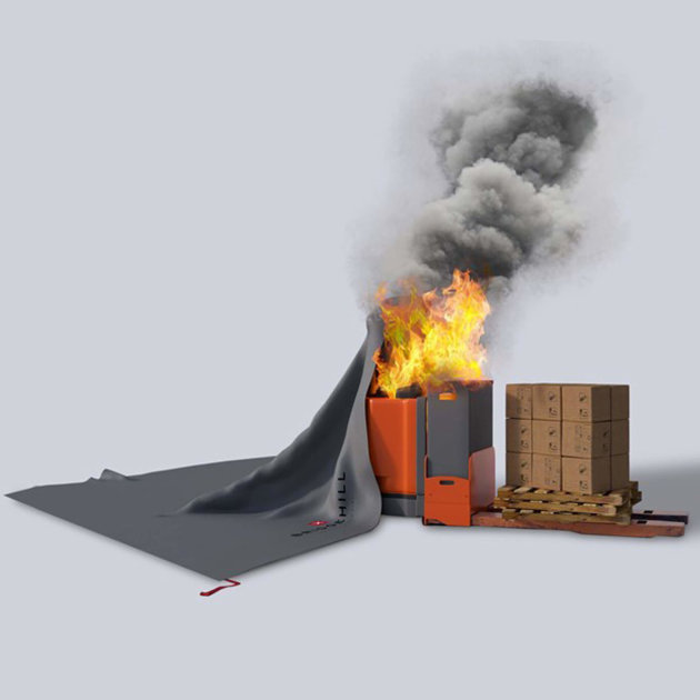 Forklift Fire Blanket PRO, the most efficient way to isolate and extinguish fire in forklifts, small vehicles and machines, even electric ones.