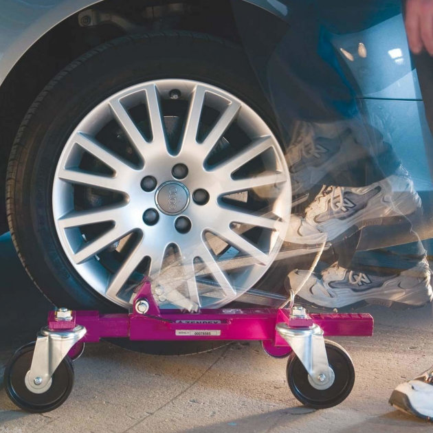 Gojak Vehicle Skates, Device for moving Illegally or improperly parked vehicles at fire interventions.