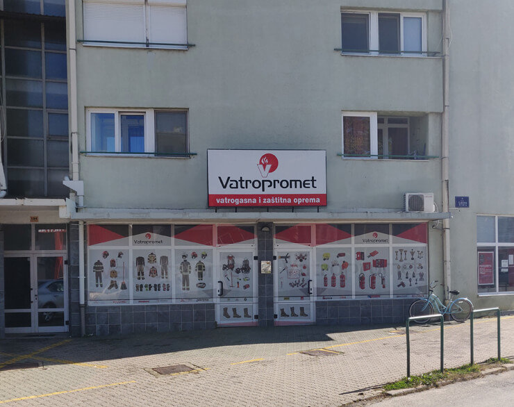 Trgovina vatrogasne i zaštitne opreme "Vatropromet - Osijek". Prodaja vatrogasne opreme, opreme za civilnu zaštitu i HTZ opreme.